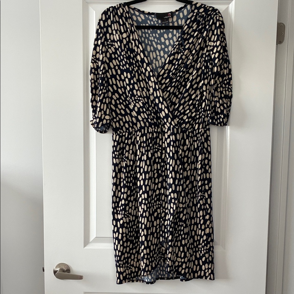 Laura Size 14 Faux Wrap Ruched 1/2 Sleeve Dress - Navy/Cream